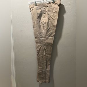 Size 10 Dockers tan - like new condition